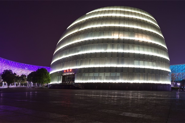 建筑亮化工程設(shè)計(jì)要考慮的問題有哪些？