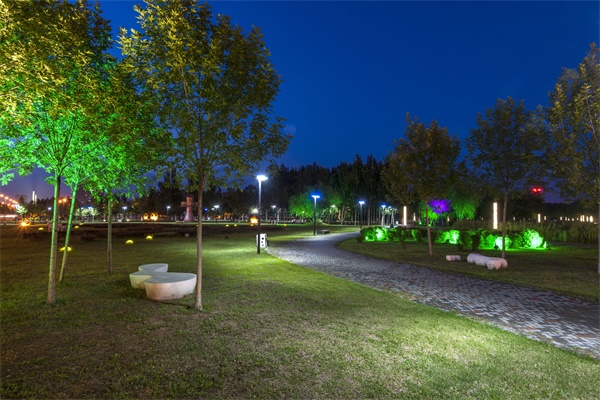 公園景觀夜景照明應(yīng)注重哪些標(biāo)準(zhǔn)？