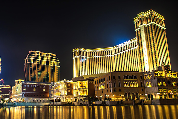 旅游季爆火，酒店外墻亮化怎么做才能吸引游客入??？