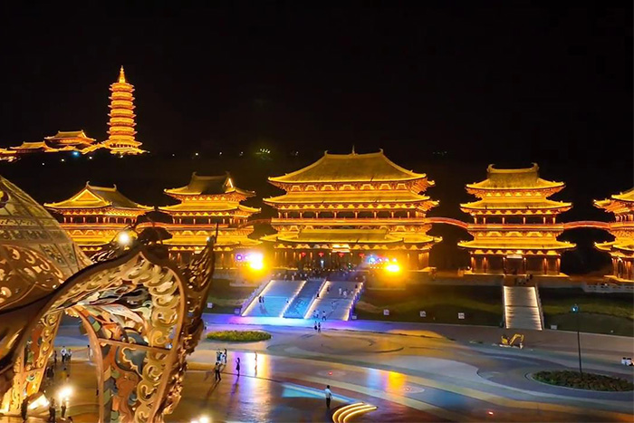 你是不是覺得景區(qū)人氣不夠旺？試試燈光亮化！
