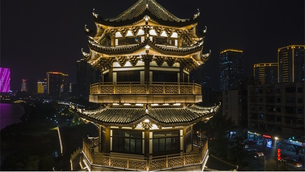 你還在擔(dān)心不知如何做建筑物燈光照明嗎？從這兩點(diǎn)入手