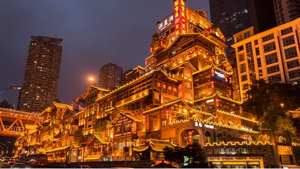 城市景觀亮化工程應(yīng)該如何避免過度亮化？