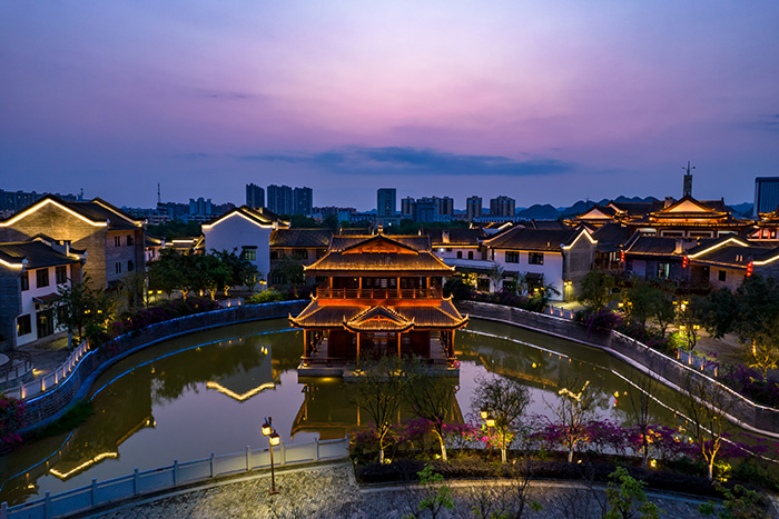 景區(qū)一到晚上就沒(méi)有客流量！燈光亮化您做了嗎？