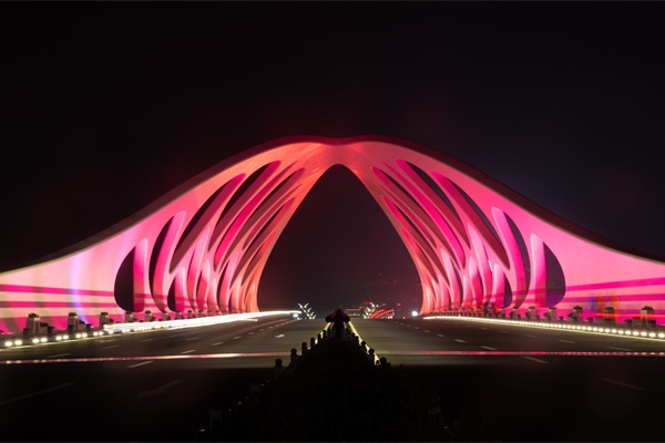 建筑物夜景亮化要遵循“經濟適用”的原則