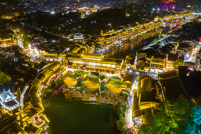 景區(qū)淡季不淡！文旅亮化工程如何創(chuàng)造夜間消費新場景