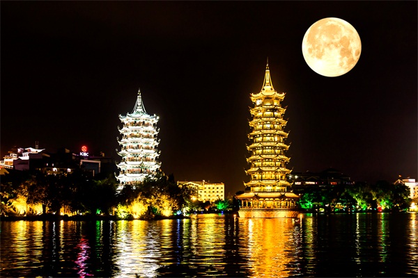 景觀亮化工程中常見的設(shè)計(jì)表現(xiàn)手法
