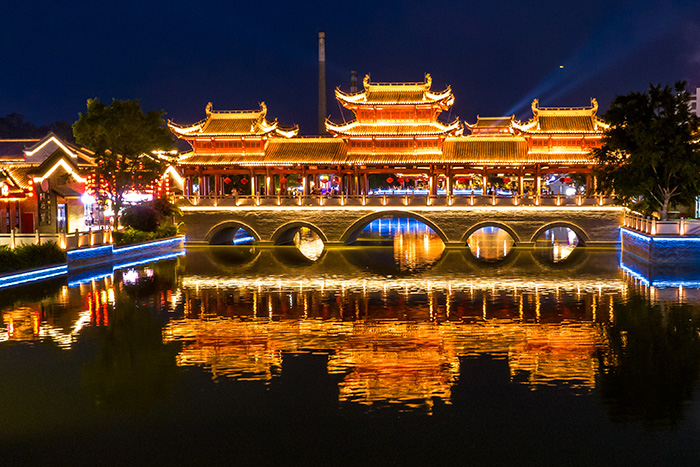 不為游客著想的景區(qū)夜游亮化，注定失??！