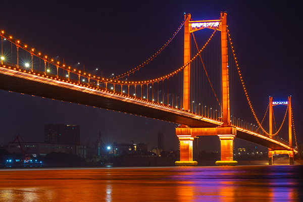 橋梁夜景燈光設(shè)計