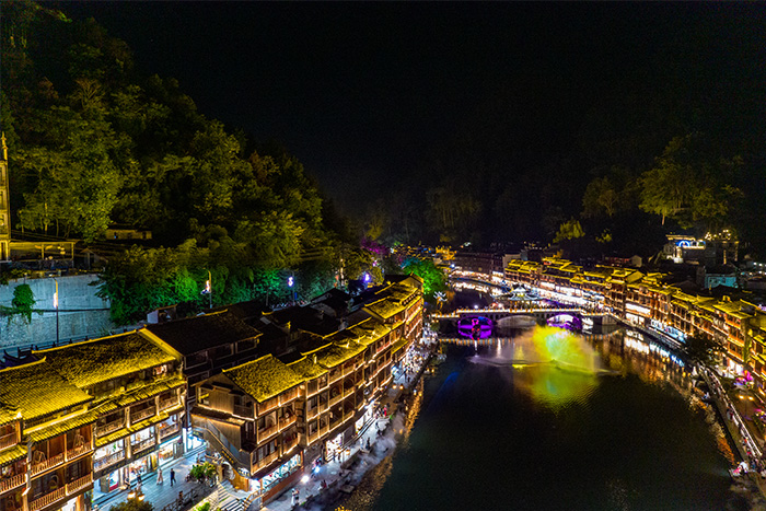 專業(yè)設(shè)計(jì)師揭秘：夜幕下的文旅燈光亮化是怎樣煉成的？