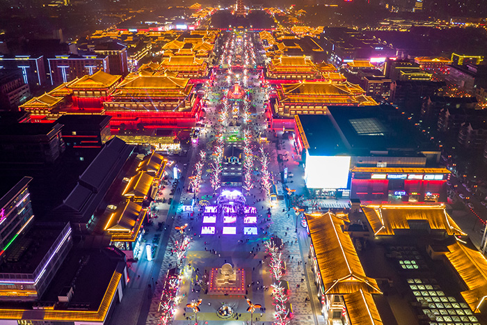 夜游經(jīng)濟(jì)爆發(fā)！景區(qū)亮化如何讓客流量暴漲？